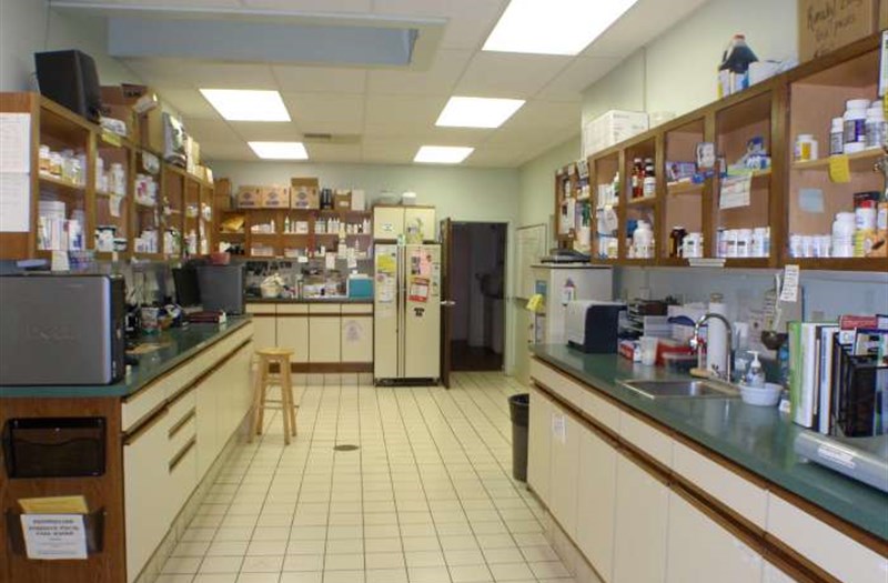 /Images/CoventryAnimalHospital/site/virtual/pharmacy/Coventry Pharmacy Picture.JPG